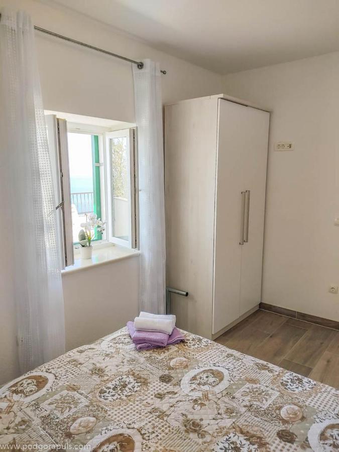 Apartman Krzenic With Sea View Подгора Экстерьер фото